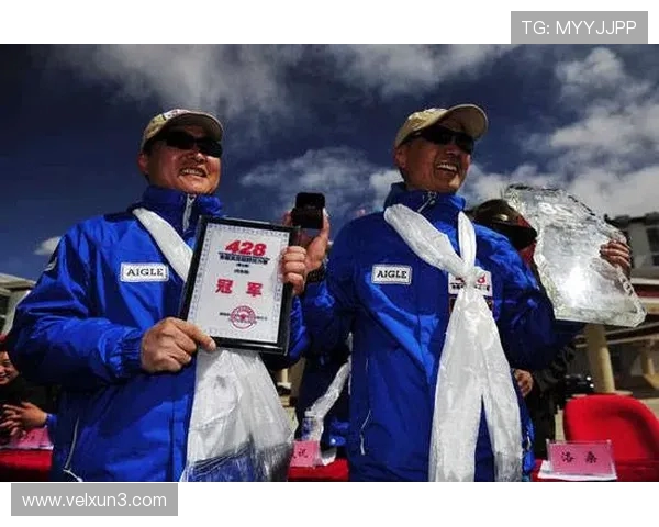 交警大队夺冠！2025 滨州高新区篮球赛圆满落幕 点燃全民运动热情(1)