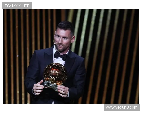 恩怨局秒变温情时刻！登贝莱追星梅西，媒体炒作翻车现场